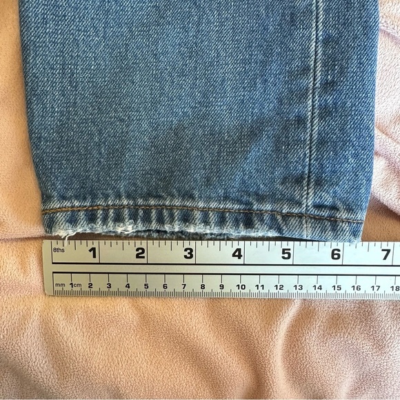Levis 501T Distressed Jeans - Picture 12 of 12